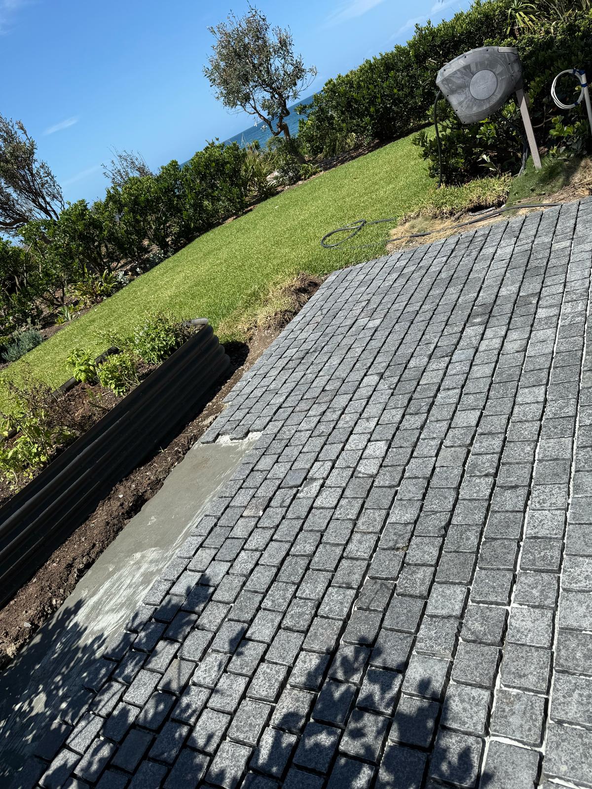 G684 Cobble Stone
